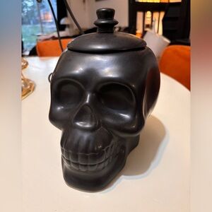 Black Skull Cookie Jar Cannister